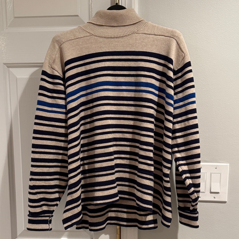 Super Cute rag & bone Beige and Navy Striped Sweater. Size XS but Very Boxy.